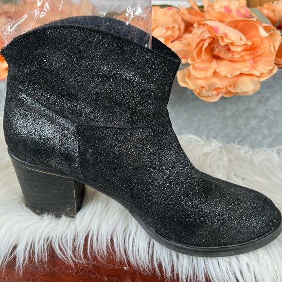 KG by Kurt Geiger Suzie Pewter Silver Metallic Suede Ankle Boots Size - Picture 2 of 13